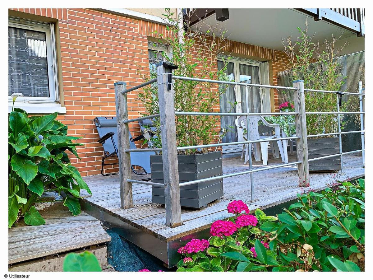 Cabourg, Appartement Plain Pied Avec Terrasse Acces Direct A La Plage Экстерьер фото