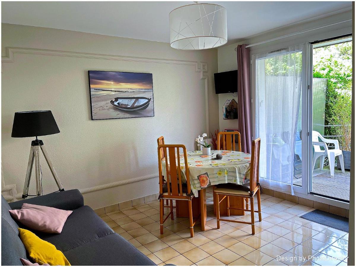 Cabourg, Appartement Plain Pied Avec Terrasse Acces Direct A La Plage Экстерьер фото